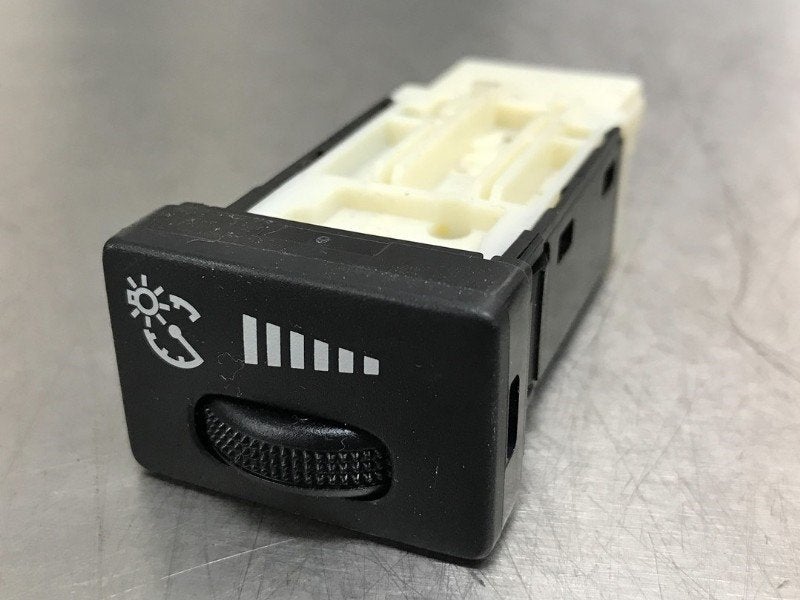 DIMMER DASHBOARD VERLICHTING CT 200h (|8411942020|84119|), Gebruikt, Lexus