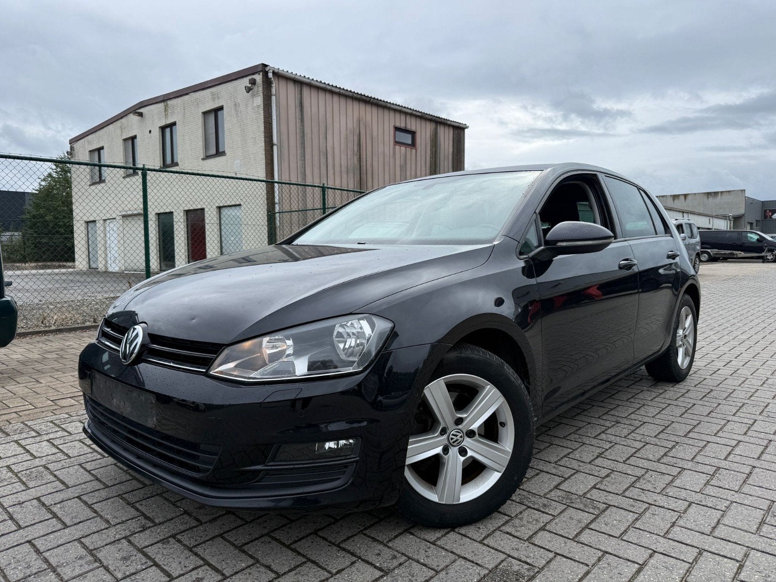 Volkswagen Golf 7 1.2 TSI Trekhaak Airco Parkeersensoren V/A, Euro 5, Stof, 63 kW, https://public.car-pass.be/vhr/be3fffe7-ea02-4714-b0e7-c2d7fc91361f