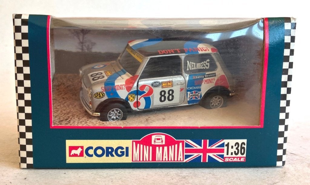 Mini Mania Neil Burgess Corgi # 04434., Hobby & Loisirs créatifs, Voitures miniatures | Échelles Autre, Enlèvement ou Envoi, Comme neuf