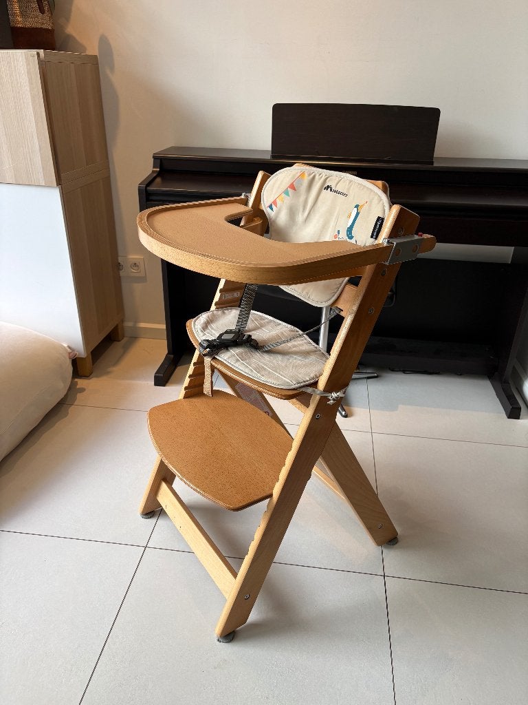 Bebeconfort Tiba meegroeistoel, Enfants & Bébés, Chaises pour enfants, Comme neuf, Chaise évolutive, Plateau amovible, Ceinture(s)