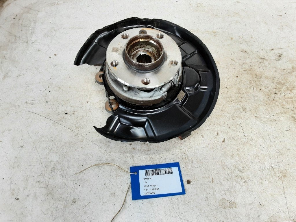 MOYEU DE ROUE ARRIÈRE GAUCHE BMW 1 serie (F20), Utilisé, BMW, Petuelring 130
80809  München, DE, Bayerische Motoren Werke AG