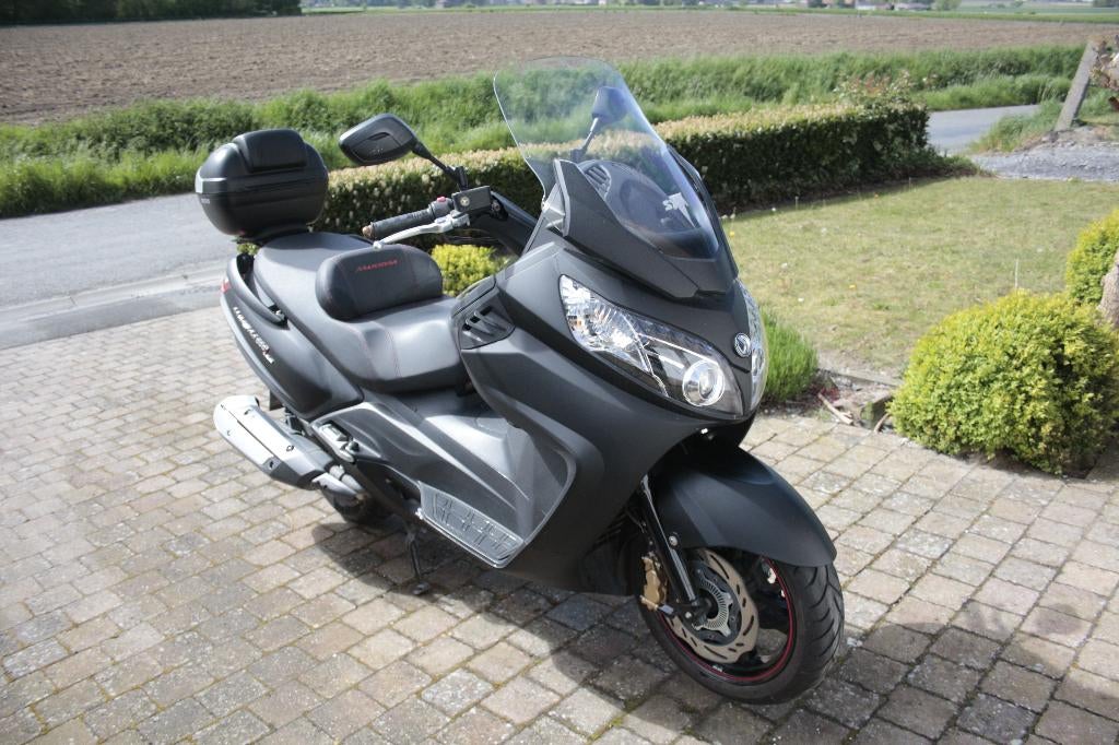 A vendre Maxisym 600 I ABS parfait état, Enlèvement, 1 cylindre, 12 à 35 kW