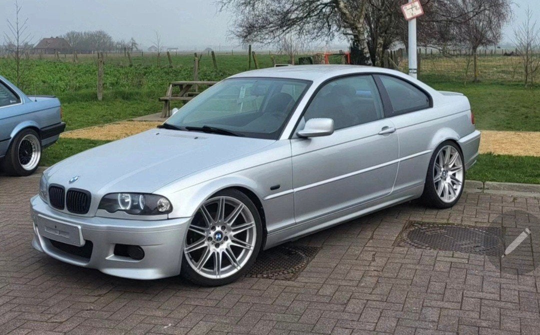 bmw 3serie E46ci 318i 2001, Autos, Cuir, Argent ou Gris, Achat, Noir