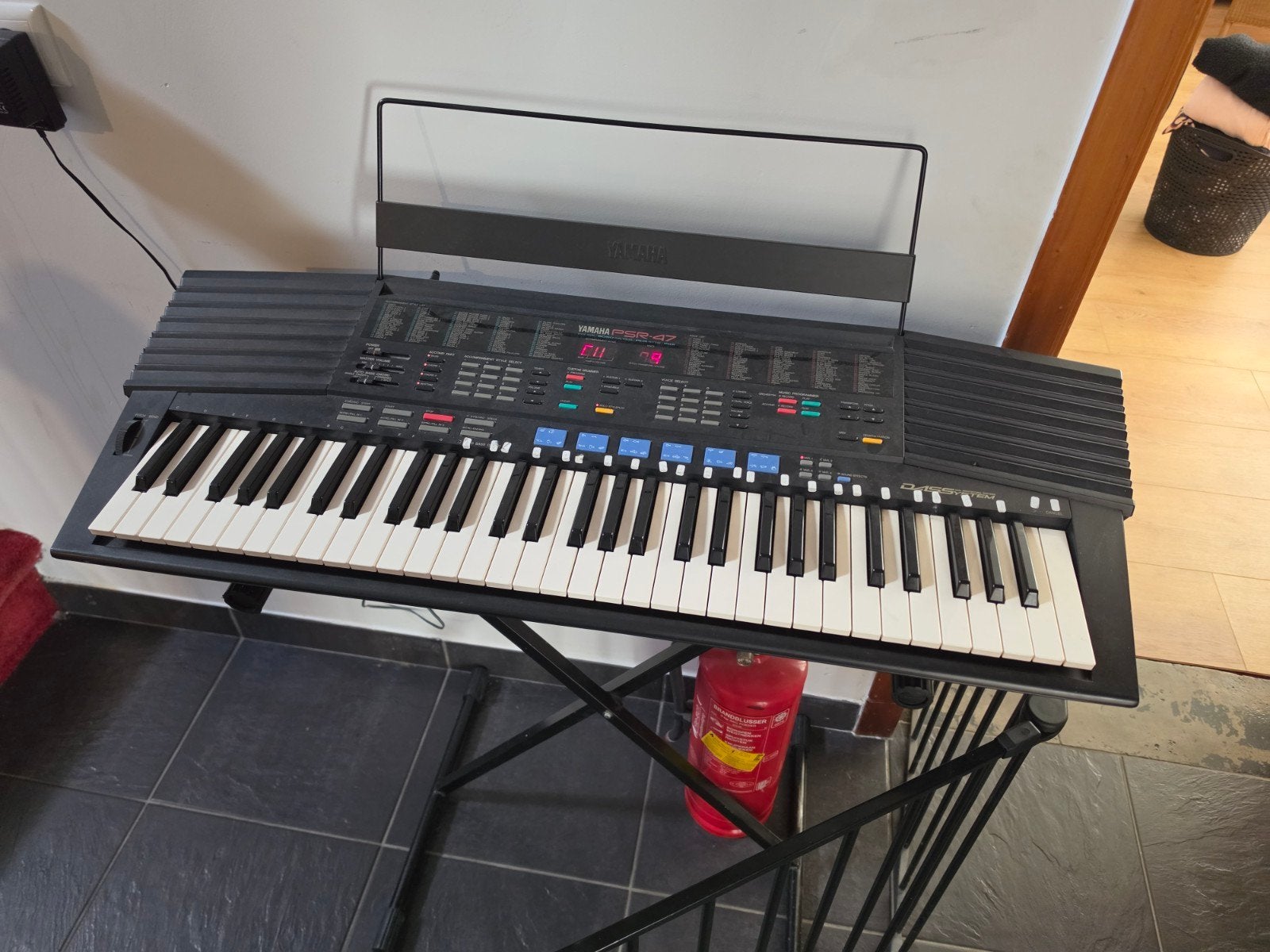 Yamaha Keyboard PSR-47 - Ideaal voor beginners € 50 euro

Ya, Musique & Instruments, Claviers, Enlèvement, Yamaha