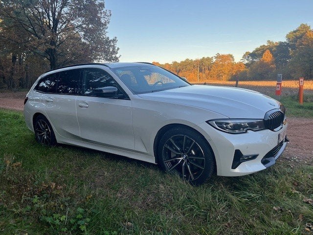 BMW touring 330e, Automaat, Achterwielaandrijving, 4 cilinders, 1905 kg