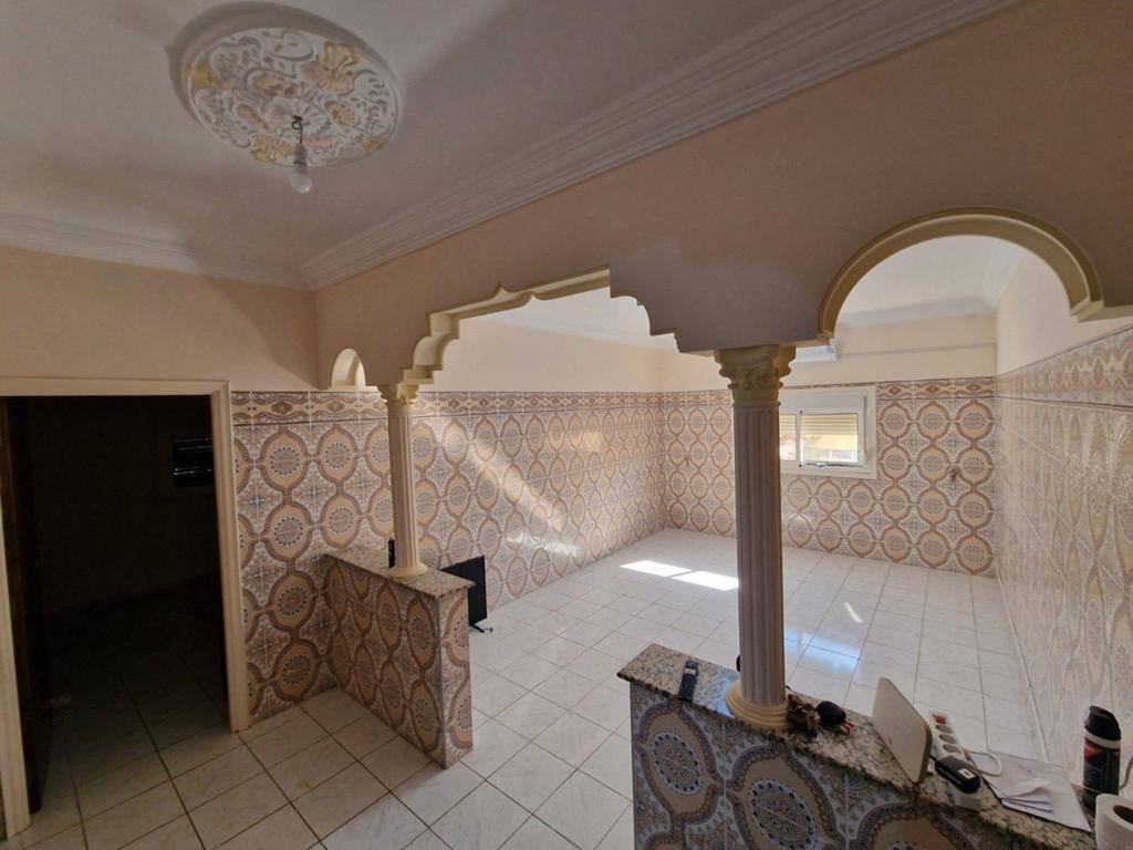 Nador matar, Immo, Étranger, Appartement