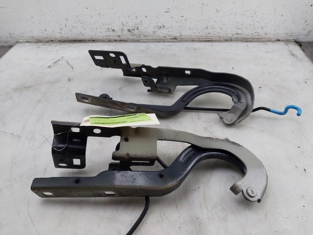 CHARNIERE DE CAPOT 5008 I (0A / 0E) (|7912F8|791348|), Dhr. J. Ham, Administratie@autoham.nl, Utilisé, Peugeot