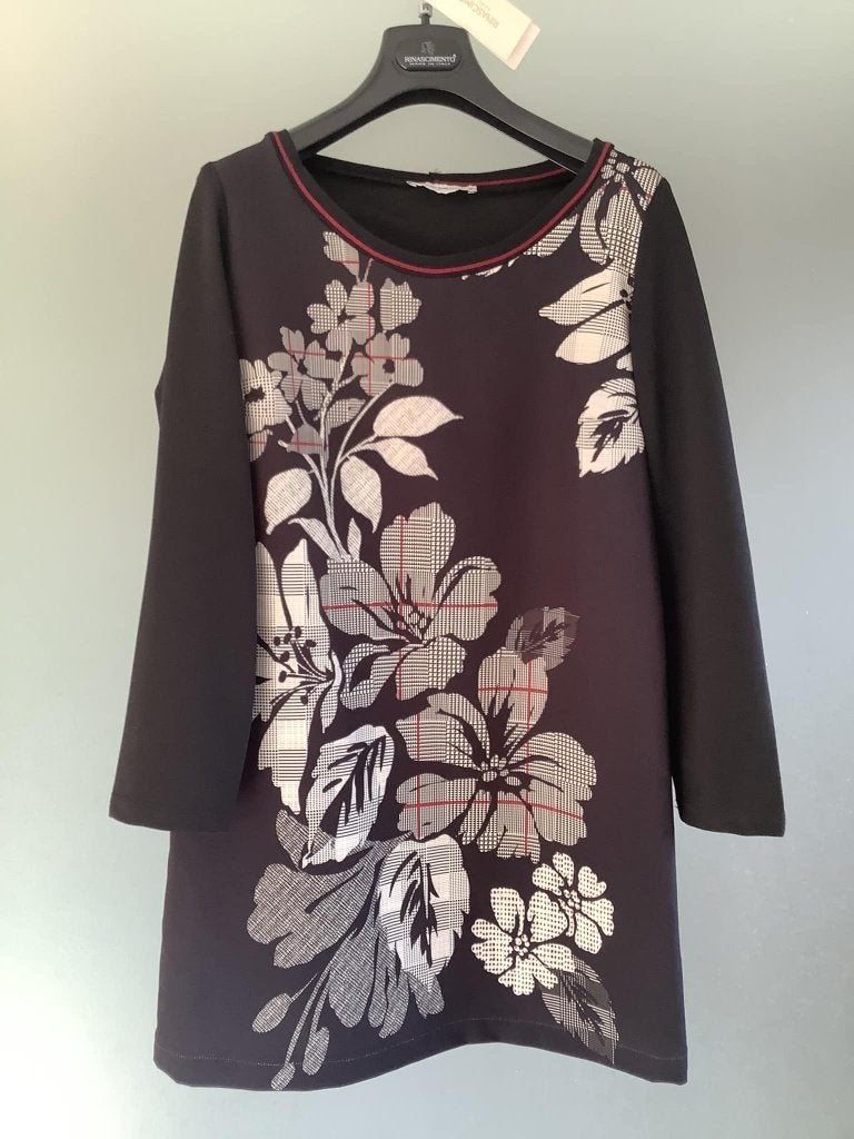 Leuke jurk met bloemenprint van Rinascimento, Kleding | Dames, Rinascimento , Overige kleuren, Ophalen of Verzenden, Zo goed als nieuw