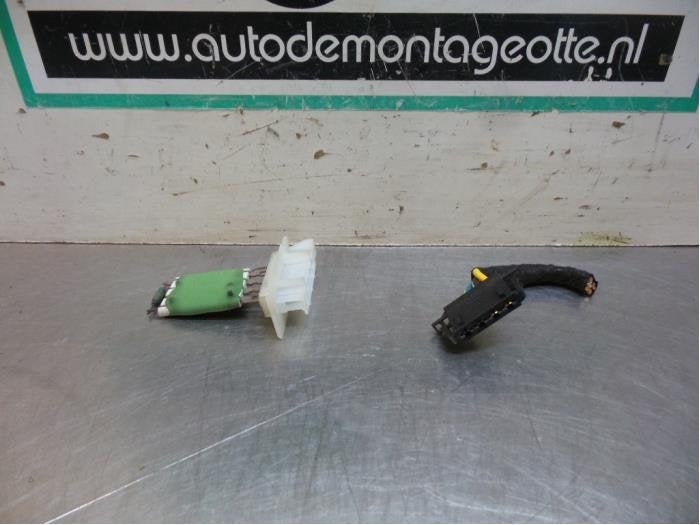 Kachel Weerstand van een Volkswagen Caddy (Caddy 04-), Gebruikt, -, Volkswagen, -