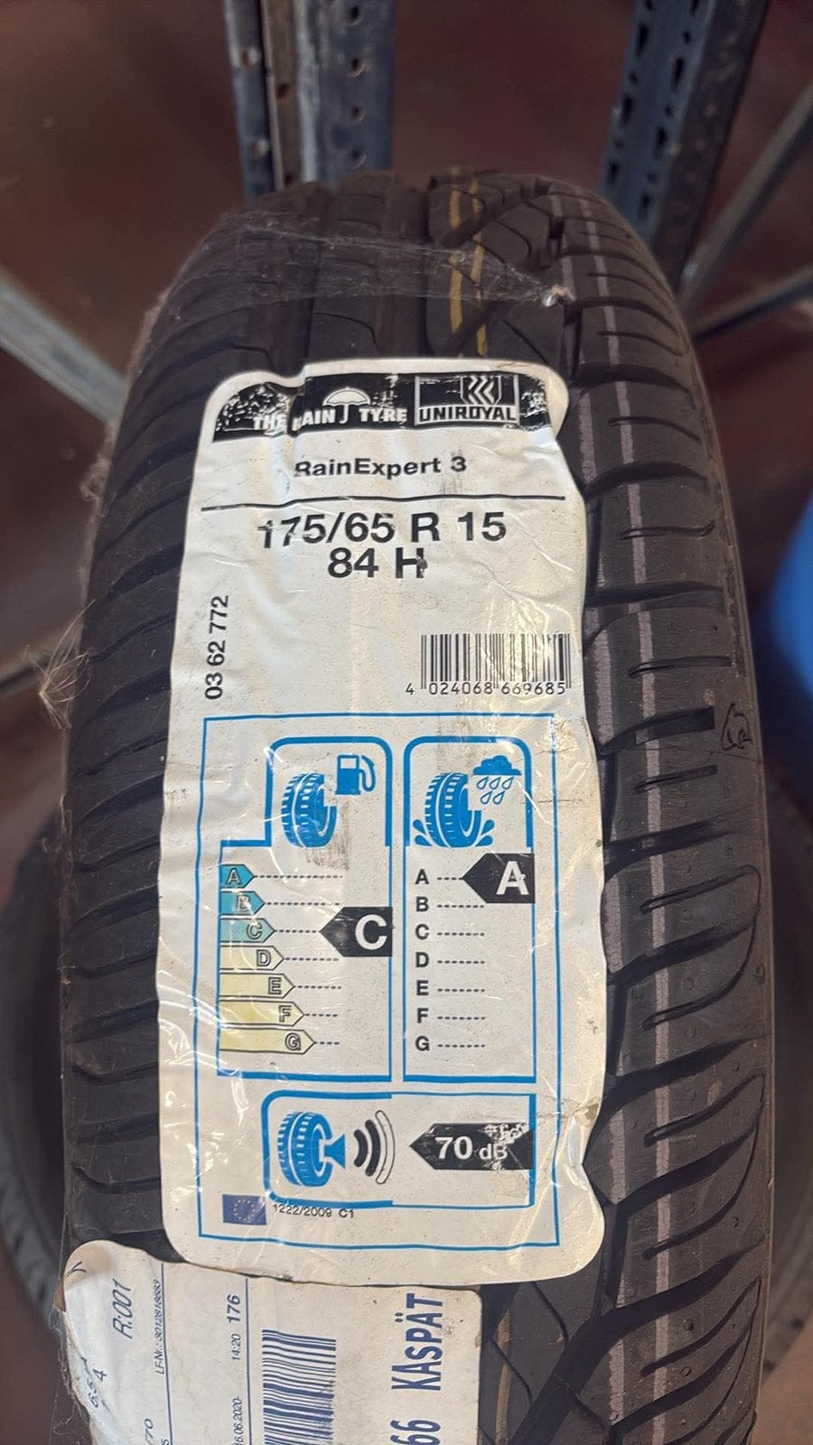 175/65R15 nieuwe banden, Auto-onderdelen, Banden en Velgen, Ophalen, 15 inch, 175 mm, Nieuw