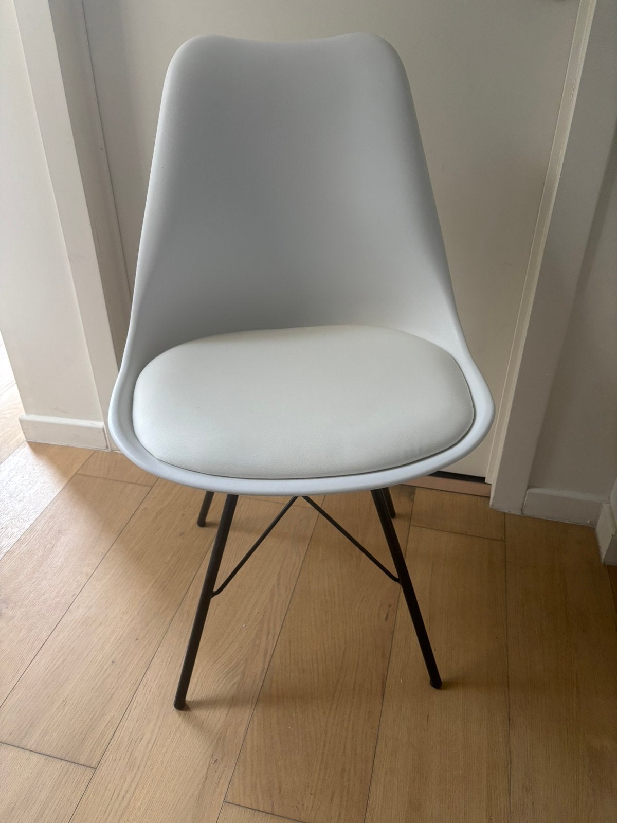 Kuipstoel, Huis en Inrichting, Stoelen, Ophalen, Zo goed als nieuw, Wit, Eén