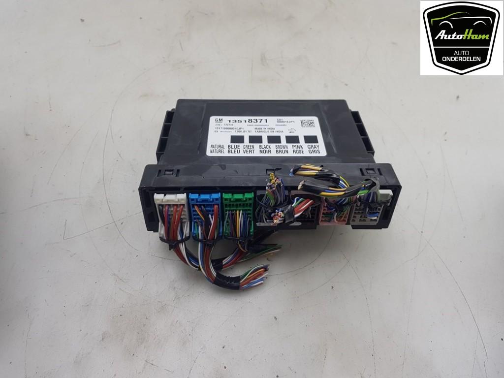 COMPUTER BODY CONTROL Opel Astra K (01-2015/12-2022), Gebruikt, Opel
