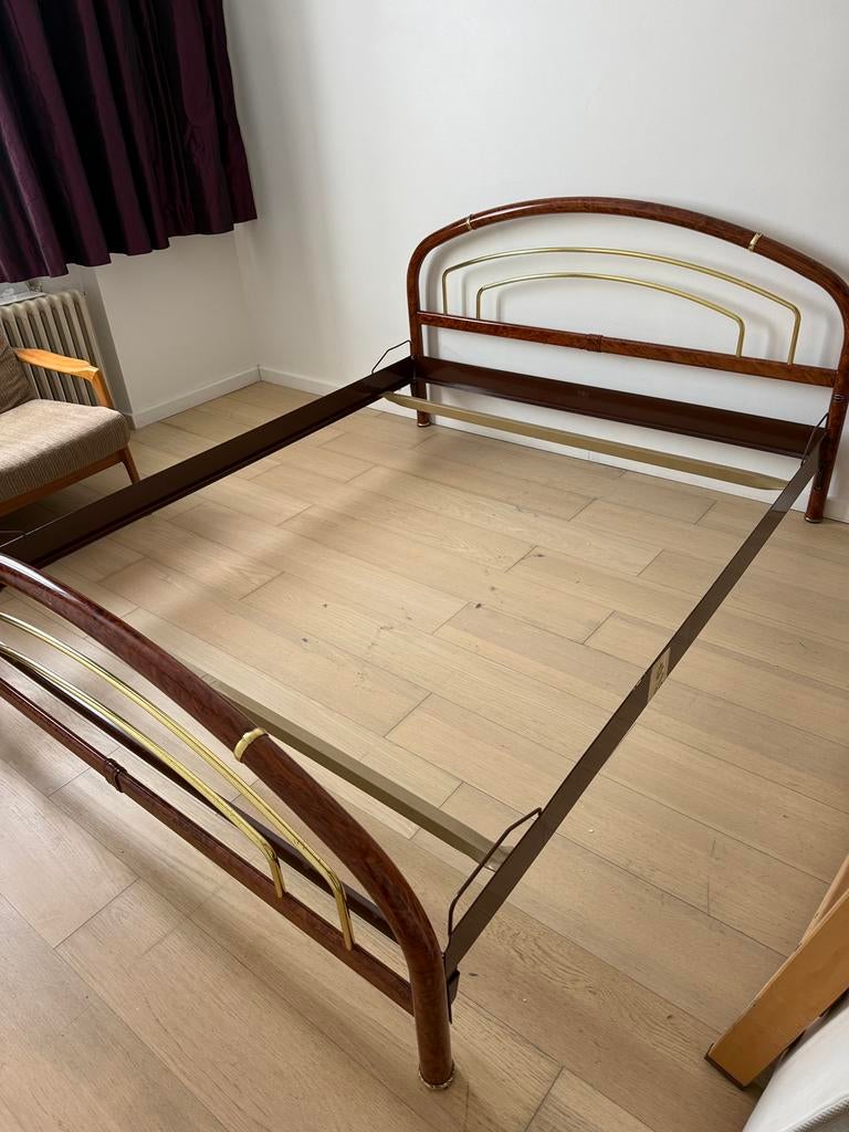 Bedframe & 2 tafeltjes gratis, Ophalen, Gebruikt