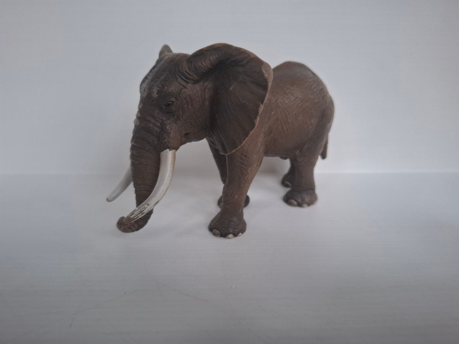 Ensemble Schleich animal éléphant d'Afrique mâle 14341, Enlèvement ou Envoi, Utilisé, Animal sauvage, Statue ou Figurine
