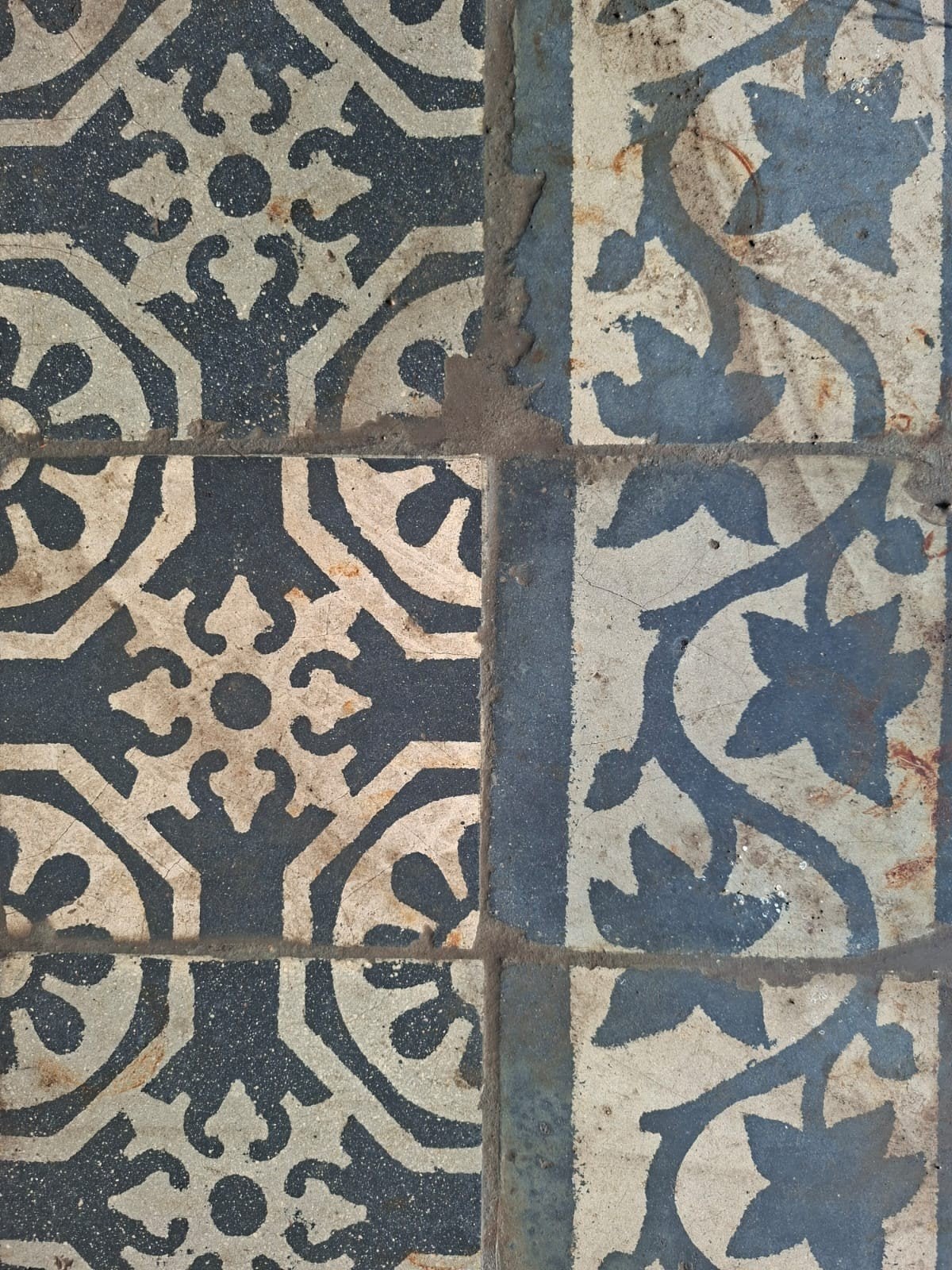 Oude decoratieve vloer, Doe-het-zelf en Bouw, Ophalen