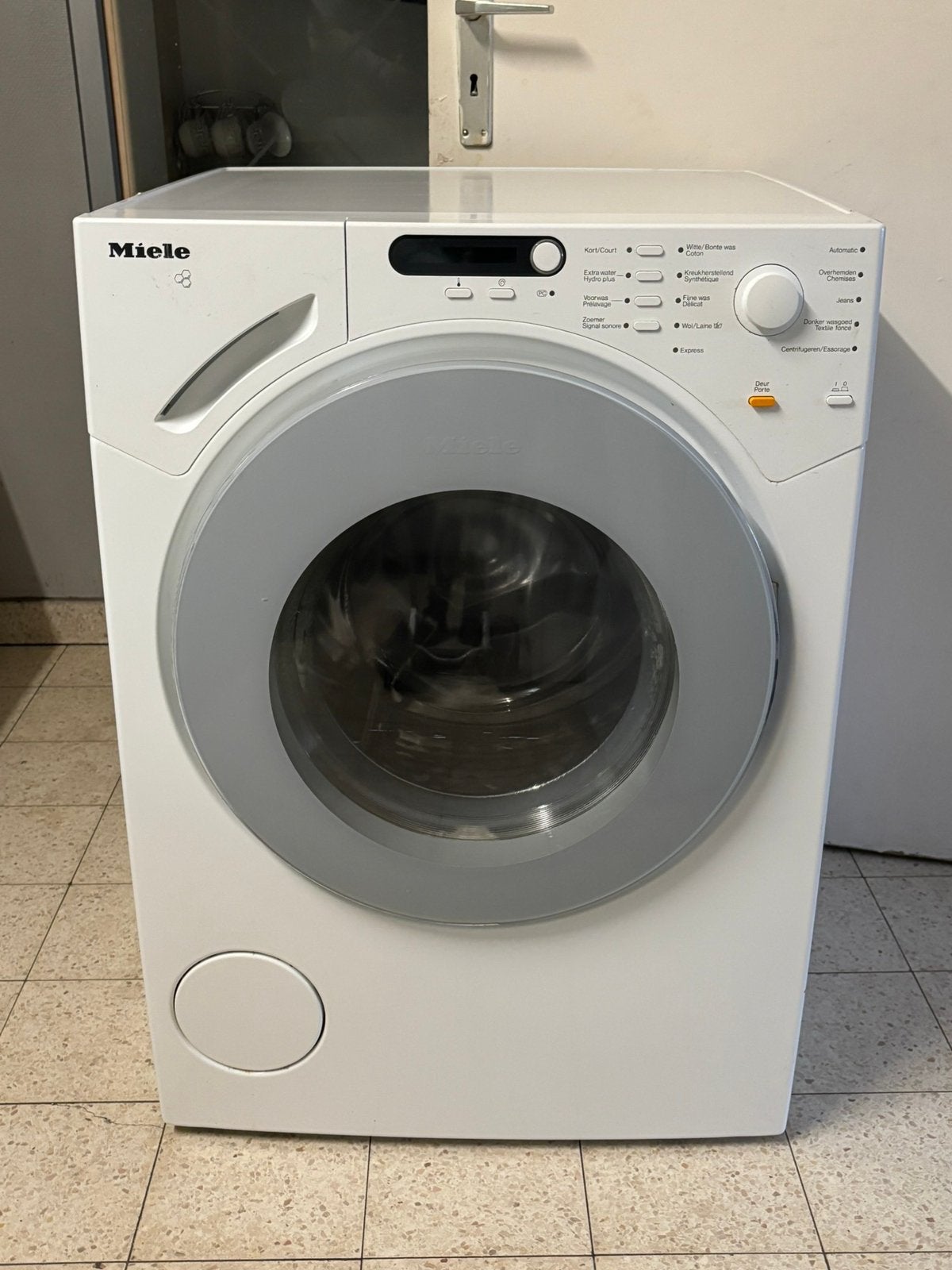Wasmachine Miele 8kg 190€, Elektronische apparatuur, Wasmachines, Ophalen of Verzenden, Zo goed als nieuw
