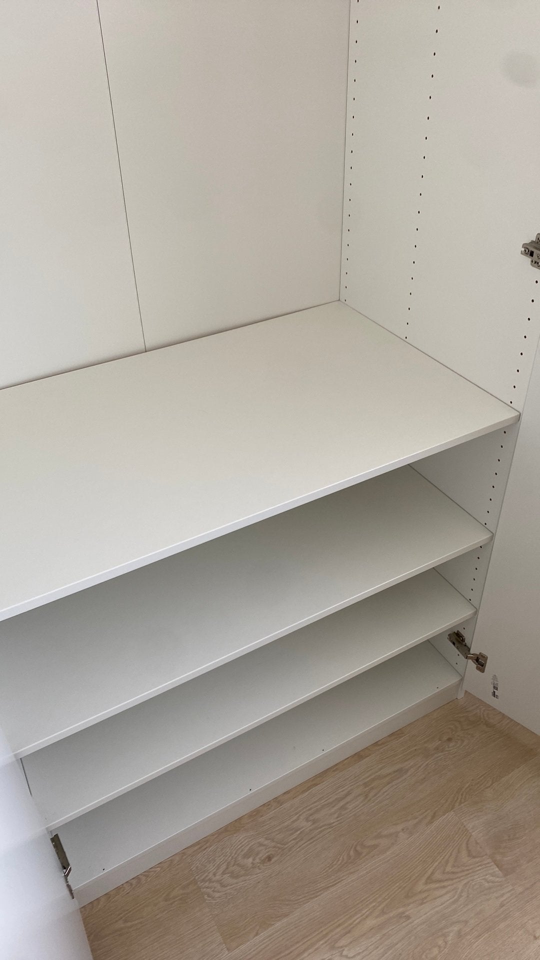 2 armoires identiques à vendre âgées de 2 ans, Maison & Meubles, Enlèvement, Comme neuf, Modern/ landelijk