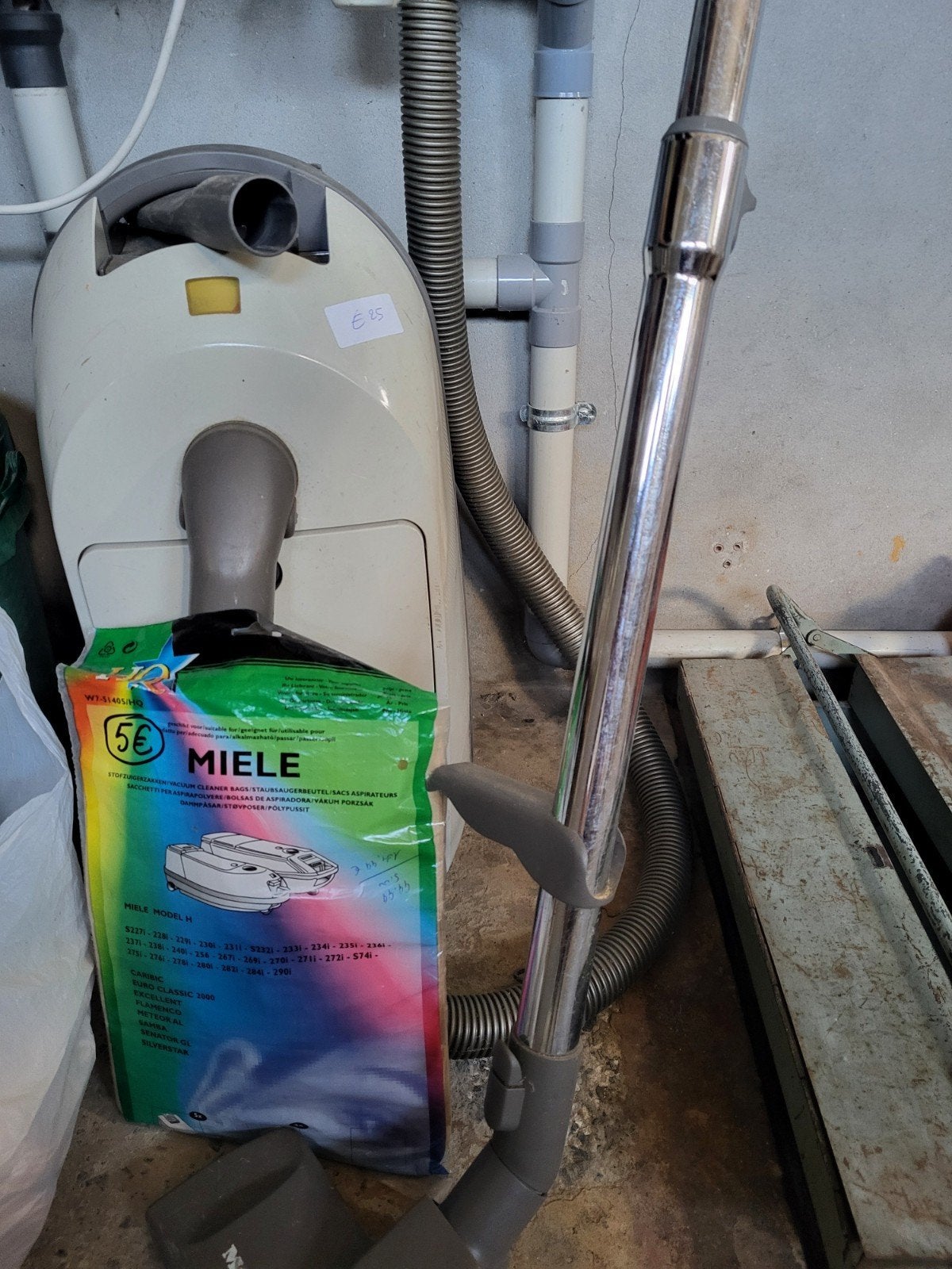 Miele stofzuiger, Ophalen, Miele