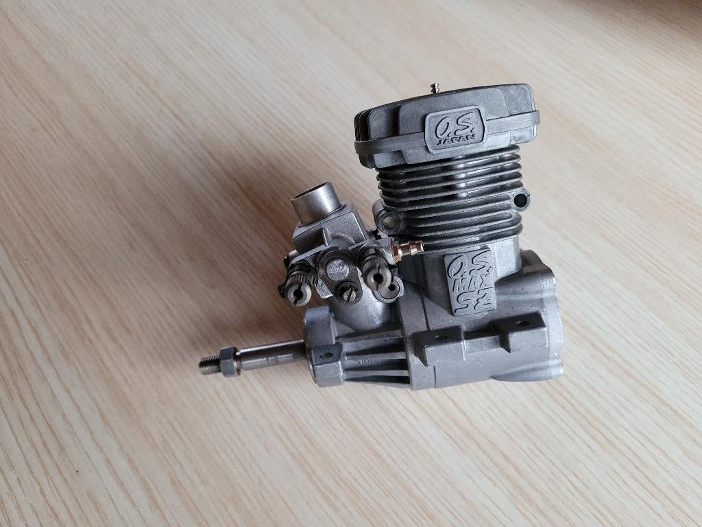 Os MAX SZ .70 heli engine, Hobby en Vrije tijd, Ophalen of Verzenden, Gebruikt, Nitro, Helikopter