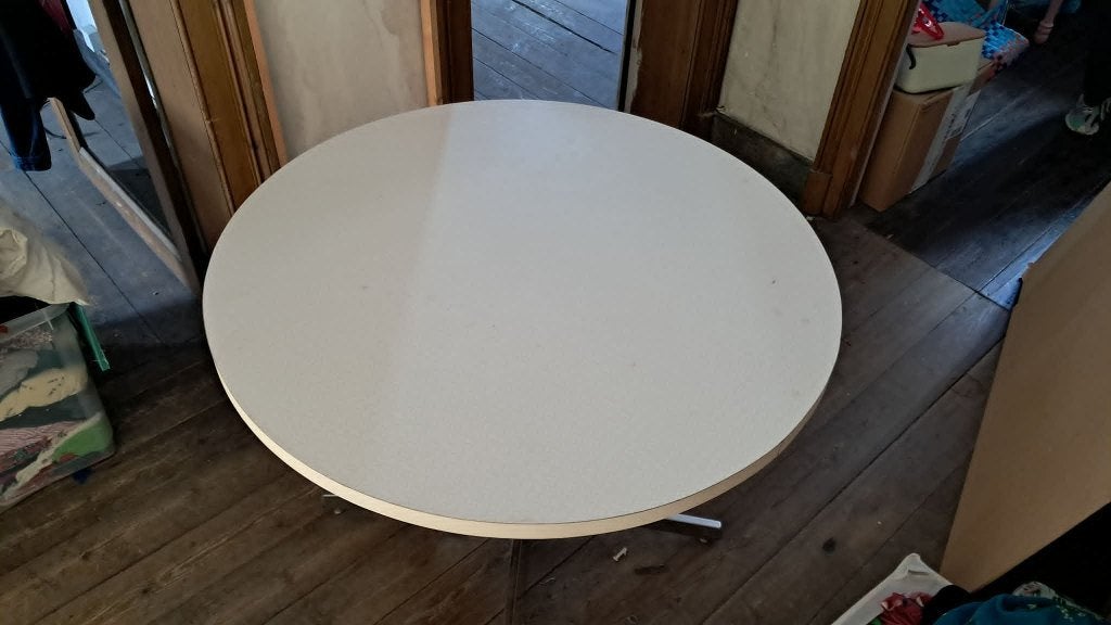 Table ronde blanche 100 cm – pied central chromé, Maison & Meubles, Tables | Tables à manger, Utilisé, 50 à 100 cm, 50 à 100 cm