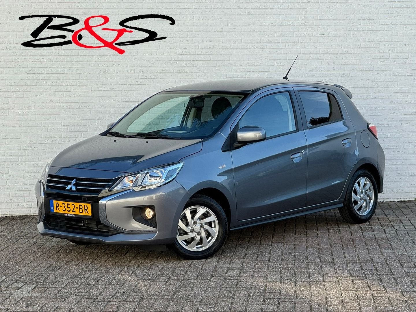 Mitsubishi Space Star 1.2 Dynamic automatique appareil photo, Autos, Argent ou Gris, Achat, Entreprise, Carnet d'entretien