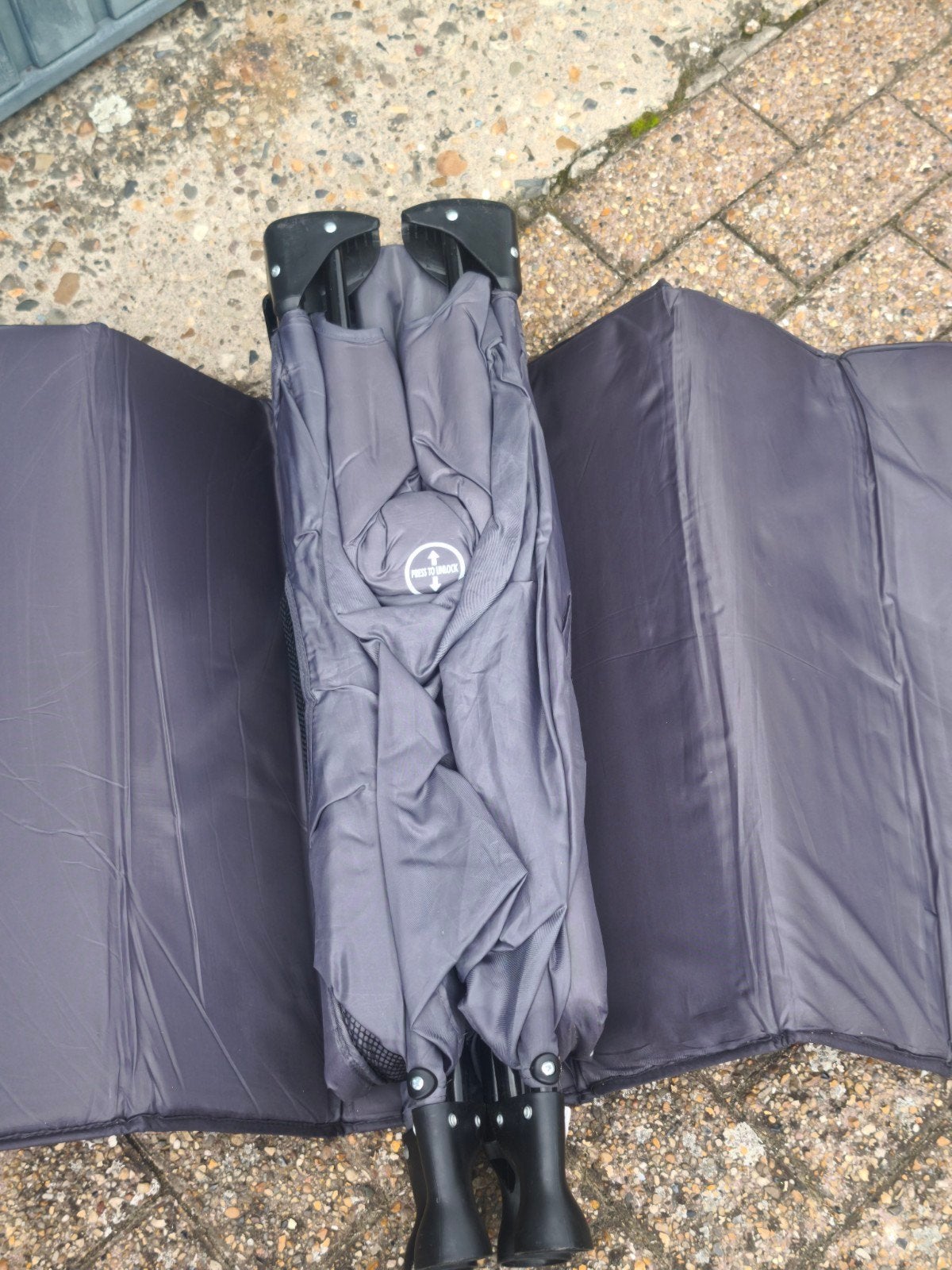 Grijs compact campingbedje ,reisbedje - New T-core, Caravans en Kamperen, Ophalen