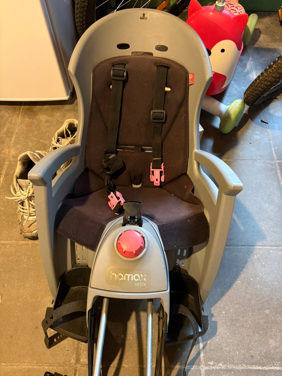 Siege velo Hamax, Repose-pieds, Enlèvement, Utilisé, 9 à 18 kg