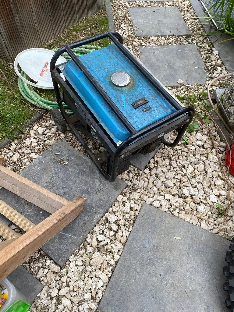 Stroomgroep 2000w op benzine, Ophalen, Gebruikt, Minder dan 5 kVA, Benzine