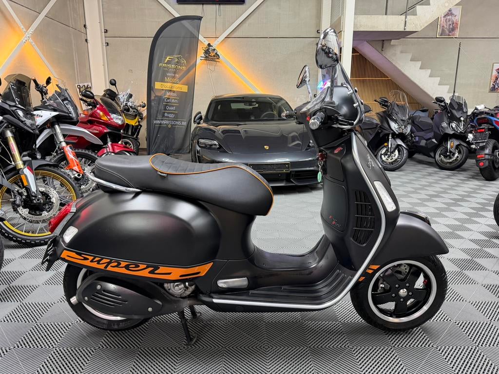 VESPA GTS 250 SUPERSPORT * GARANTIE * SPECIALE EDITIE, Sportuitlaat, Vespa, Bedrijf, Sport