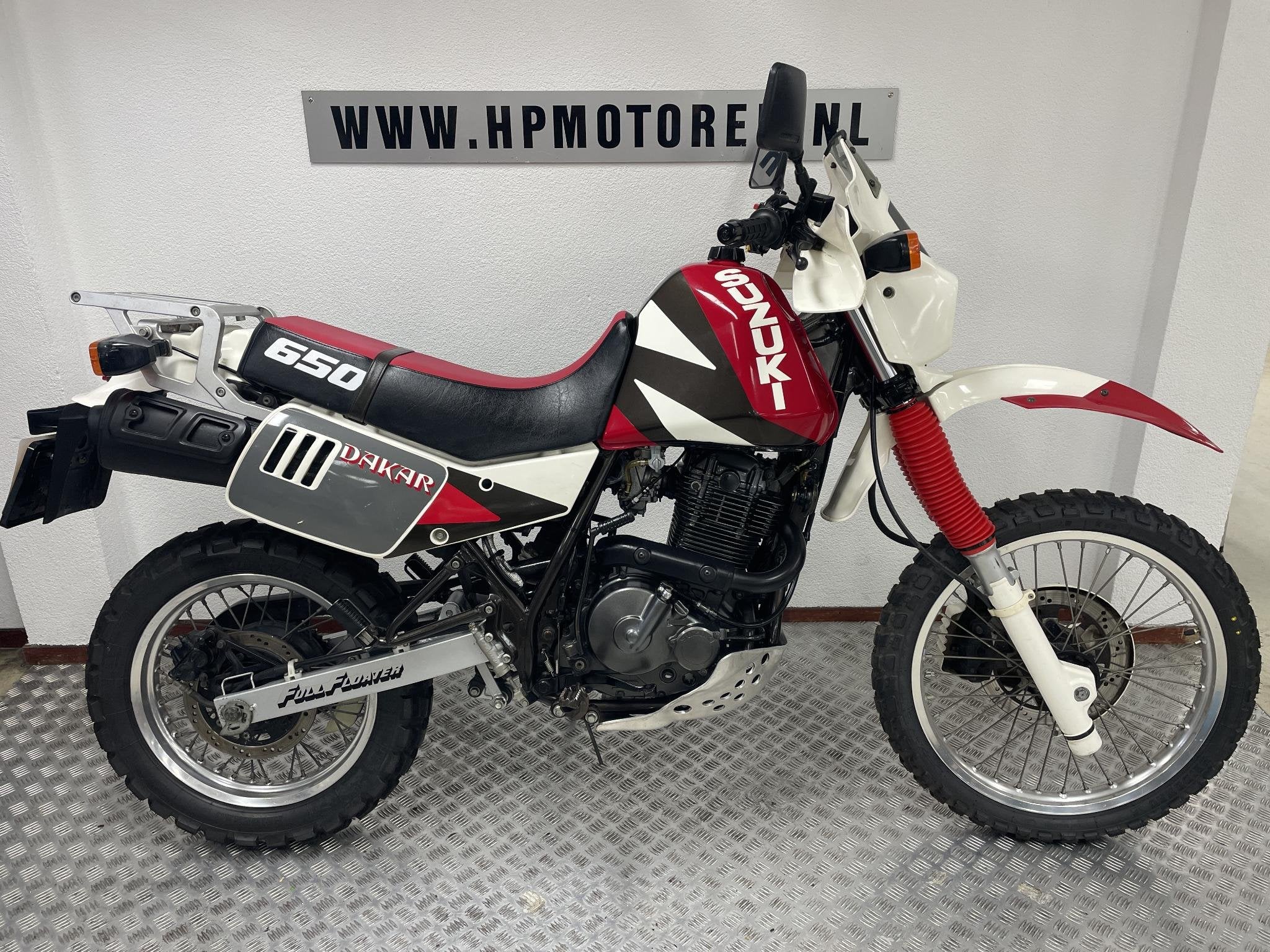 Suzuki DR 650 R S RS DAKAR LIMITED EDITION BOVAGGARANTIE, 641 cc, Toermotor, Lange Dreef 12
4131 NH  Vianen, NL, 12 t/m 35 kW