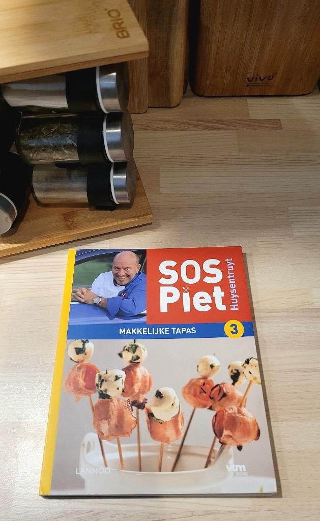 SOS Piet Huysentruyt Makkelijke Tapas, Piet Huysentruyt, Comme neuf, Enlèvement, Tapas, Snacks et Dim Sum