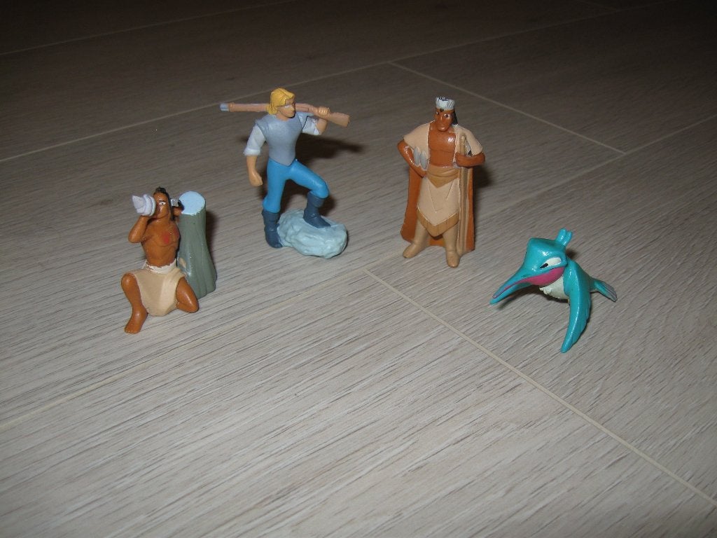 Lot de 4 figurines Pocahontas (années 90), Enfants & Bébés, Enlèvement ou Envoi, Utilisé