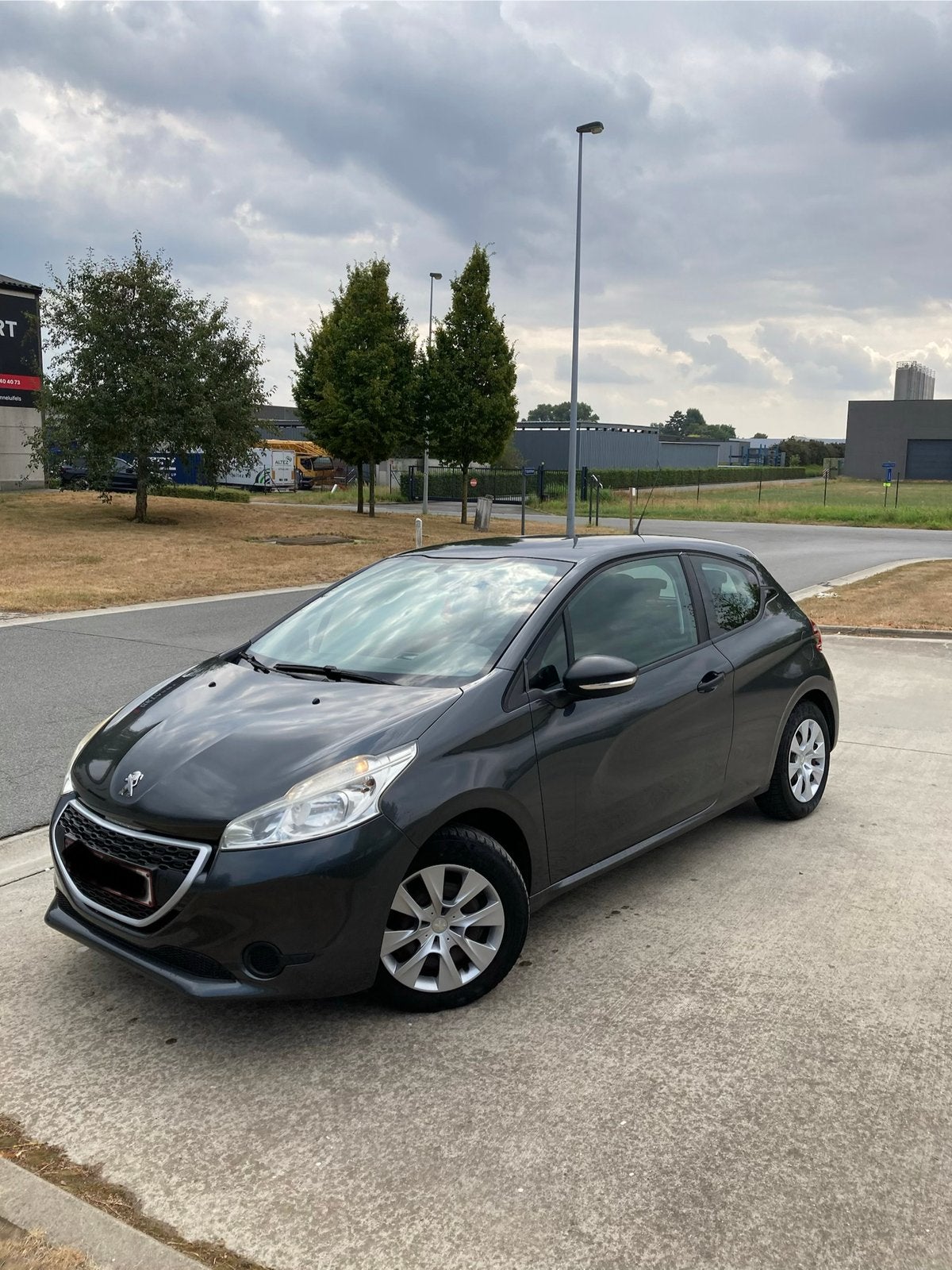 Peugeot 208 1.0i active, Auto's, Peugeot, Voorwielaandrijving, Euro 5, Stof, Zwart