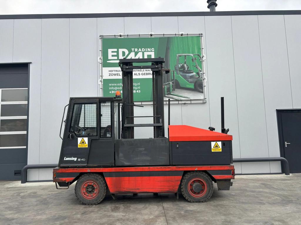 Linde S40 Sideloader Diesel (année de construction 2002), Articles professionnels, Machines & Construction | Chariots élévateurs & Transport interne