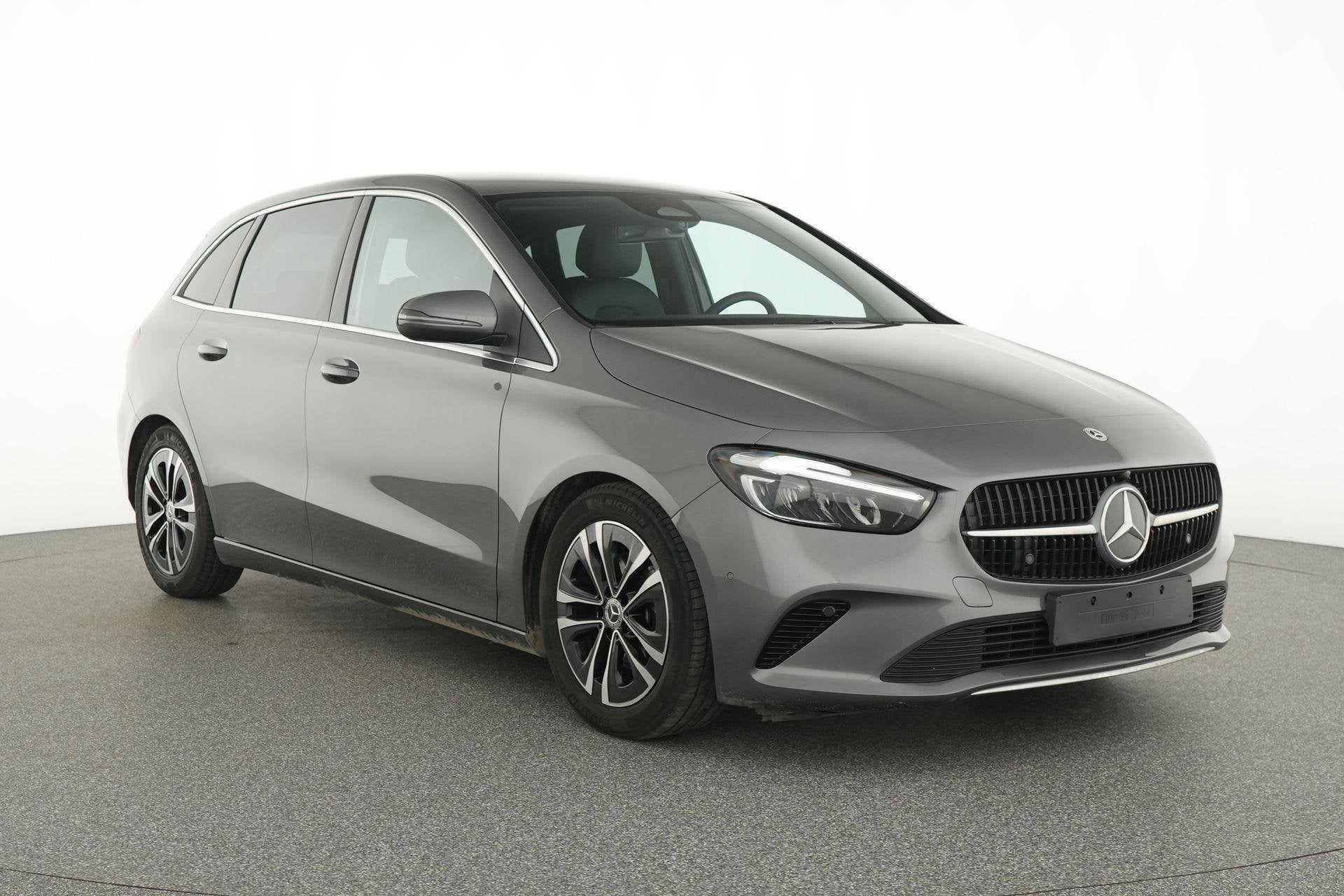 Mercedes-Benz B-klasse 180 Business Line | Verwarmde Zetels, Auto's, Gebruikt, 135 g/km, 4 cilinders, 700 kg