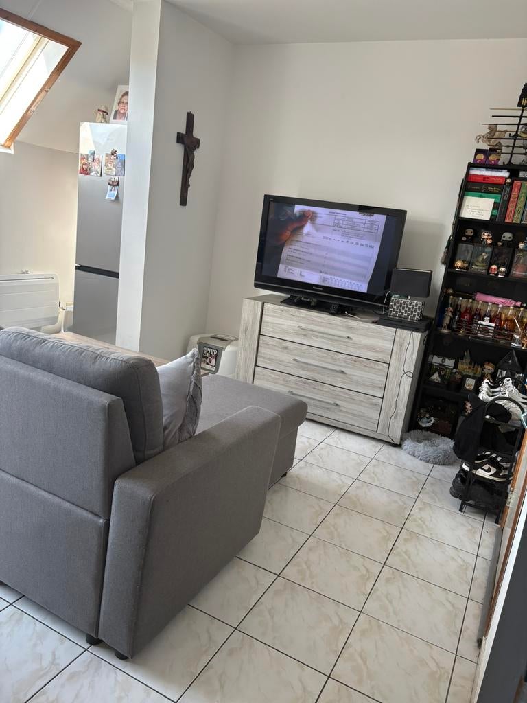 Appartement a louer, 50 m² of meer, Charleroi