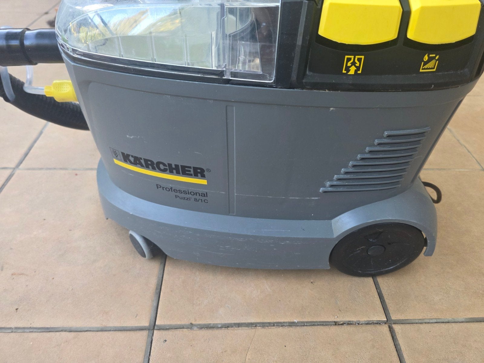 Location Aspi/shampouineuse Karcher puzzi professionnel, Enlèvement