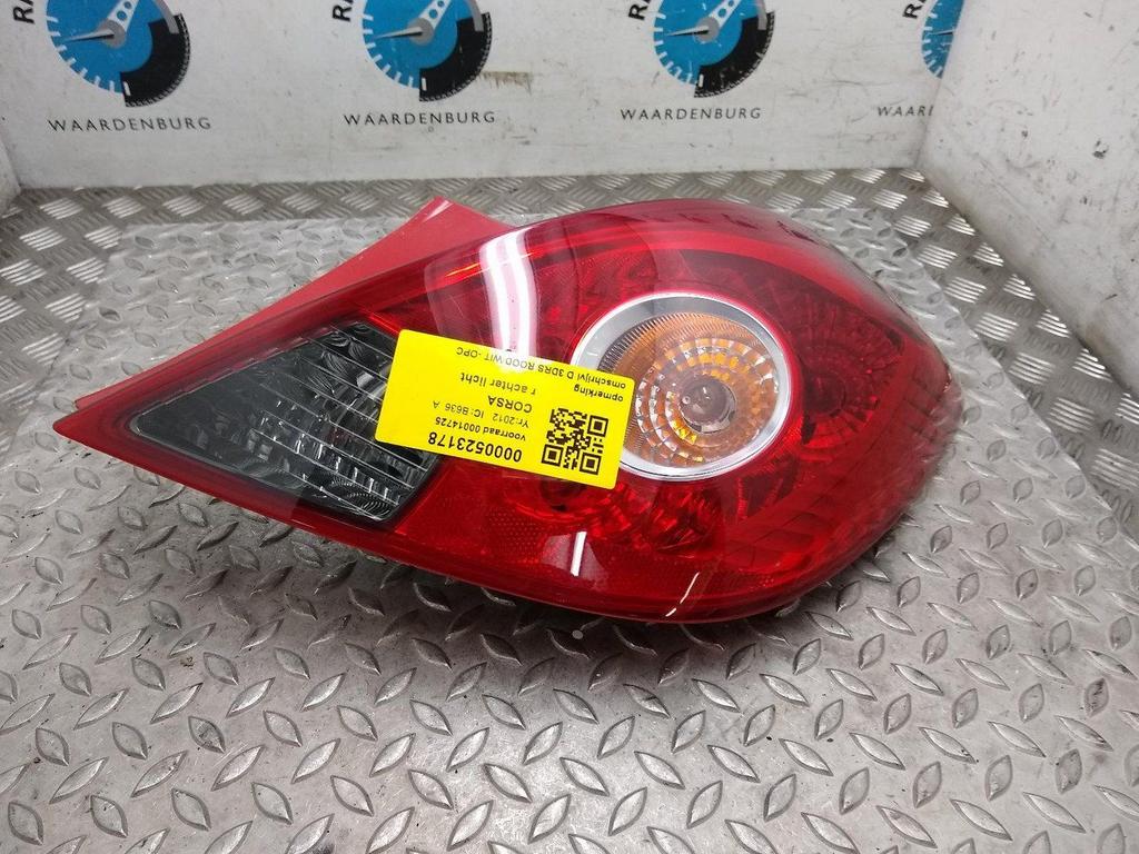 OPEL CORSA 1.2-16V Ann. Edition ACHTERLICHT R 2012, Ophalen of Verzenden, Gebruikt, Stiba lid