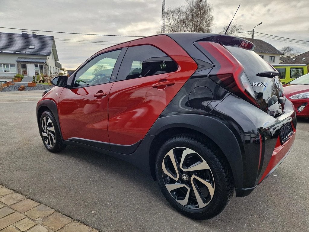 Toyota Aygo X Team-D (bj 2024), Auto's, Toyota, Stof, Gebruikt, USB, 109 g/km