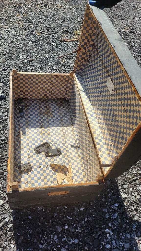 Authentique malle ancienne – Une pièce chargée d'histoire, Antiek en Kunst, Curiosa en Brocante, Ophalen