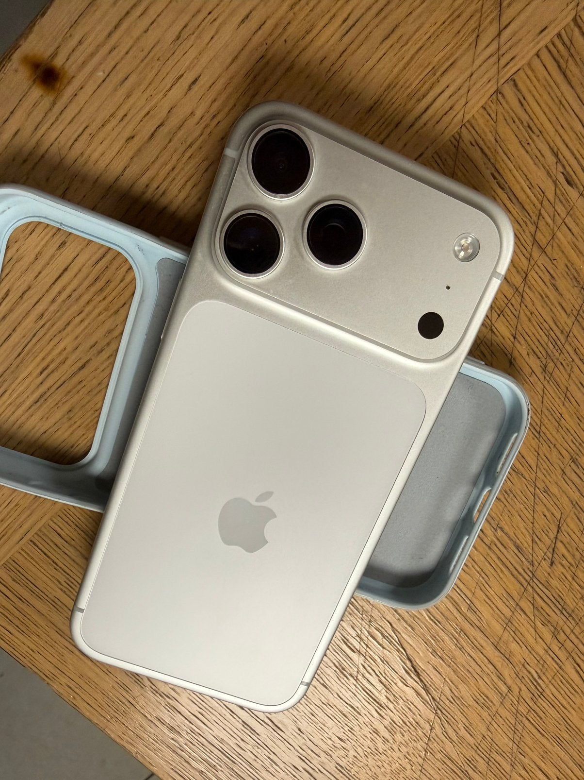 Iphone 17 pro max 9.9/10, Télécoms, Enlèvement, Comme neuf, IPhone 17