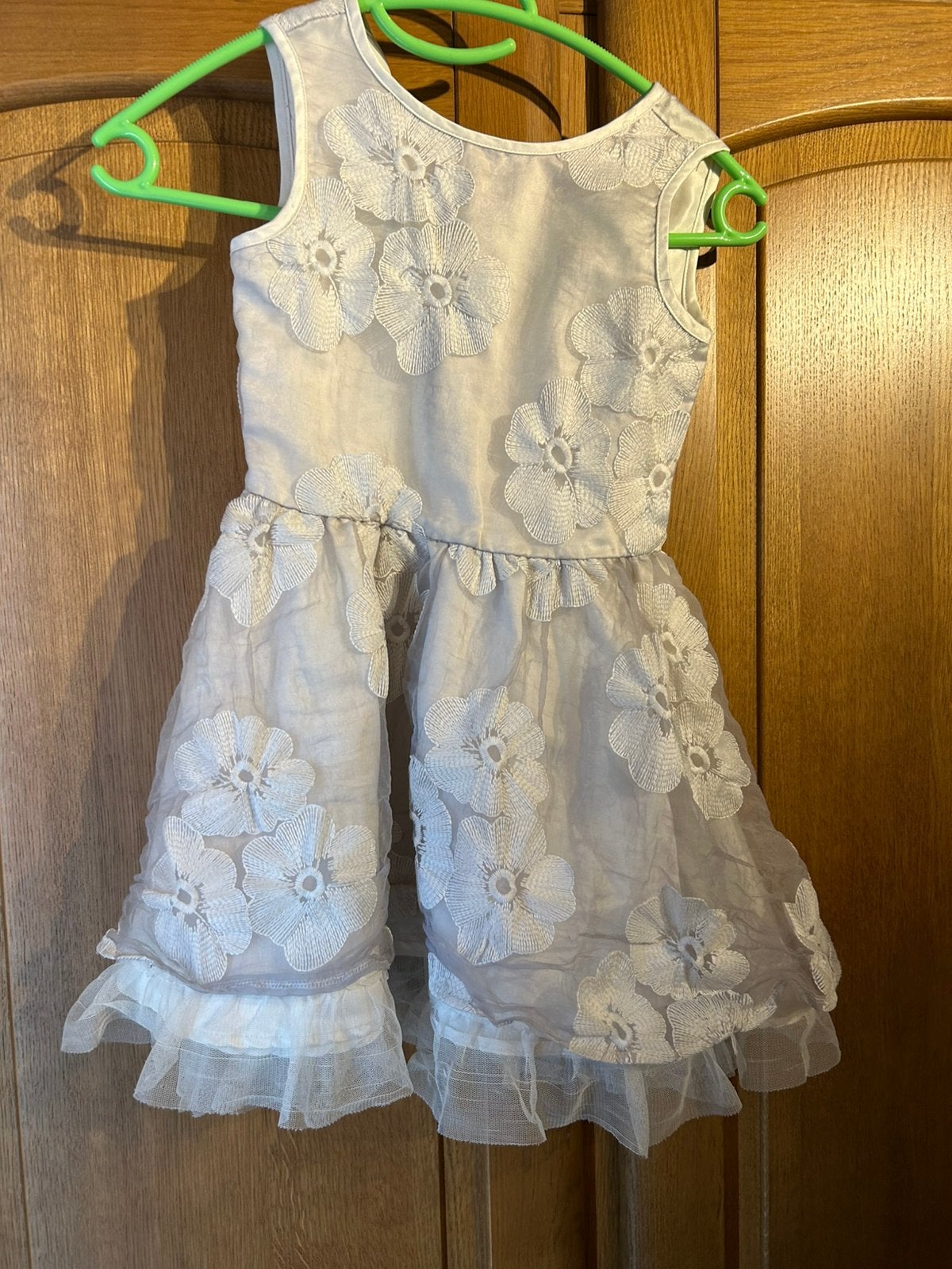 Meisjes wit kleedje maat 116, Kinderen en Baby's, Kinderkleding | Maat 116, Ophalen, Zo goed als nieuw, Meisje, Jurk of Rok
