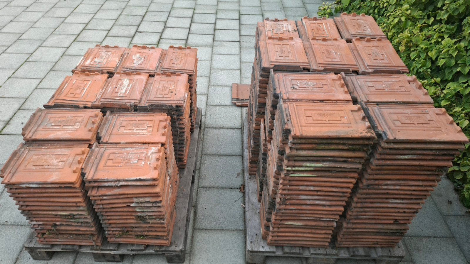 Dakpannen Tuca Turnhout, Pierre ou Argile, Enlèvement, Utilisé, Rouge