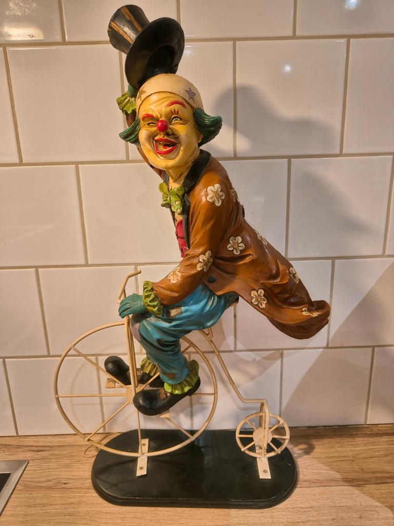 Jun Asilo clown 60cm totale hoogte, Ophalen