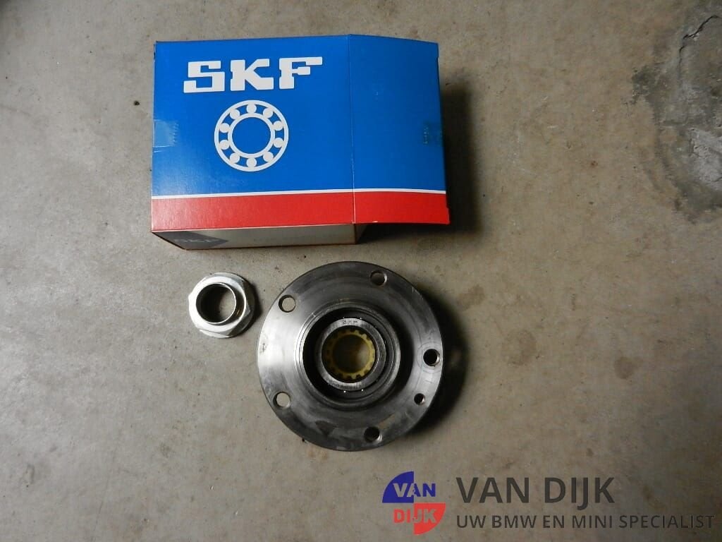 Wielnaaf / wiellager voorzijde BMW E34 E32 E31 31211129386, Neuf, -, -, BOVAG membre