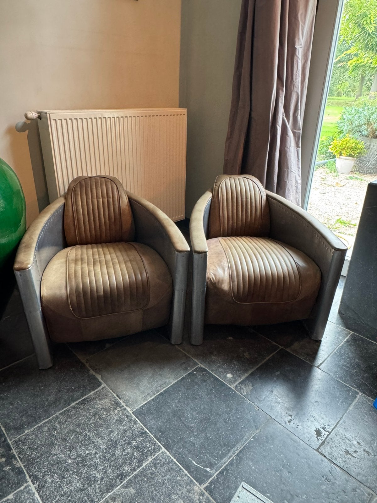 Zetels / clubs leder , set van 2 stuks beschikbaar, Enlèvement