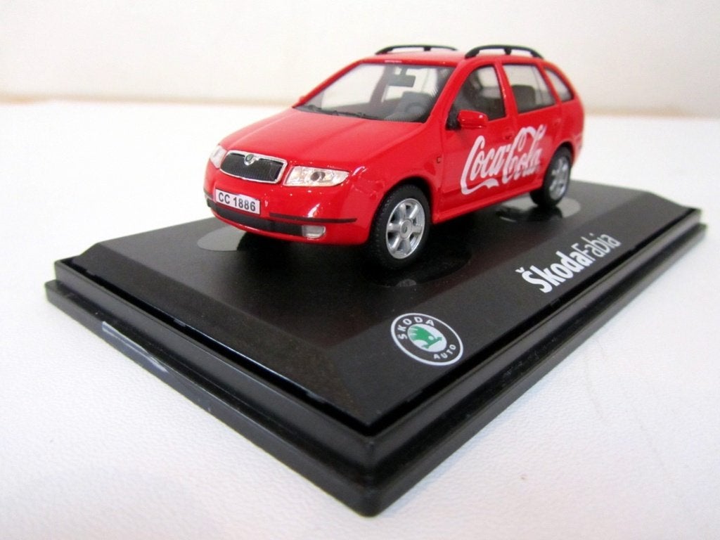 Skoda Fabia Combi 2000-2006 Coca-Cola + doos (Abrex 1:43), Hobby en Vrije tijd, Modelauto's | 1:43, Ophalen of Verzenden, Nieuw