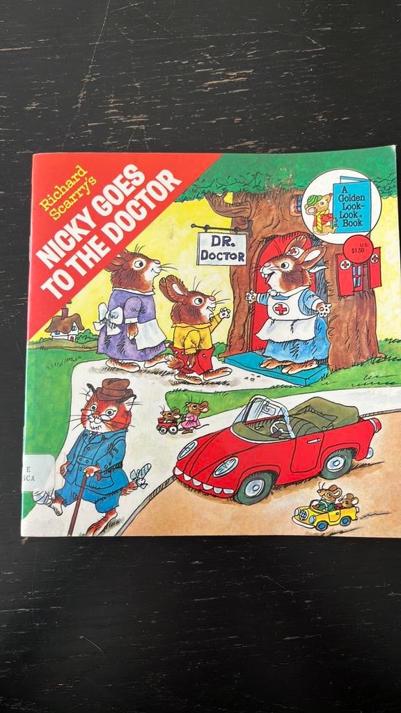 Richard Scarry - Nicky Goes to the doctor, Ophalen of Verzenden, Zo goed als nieuw