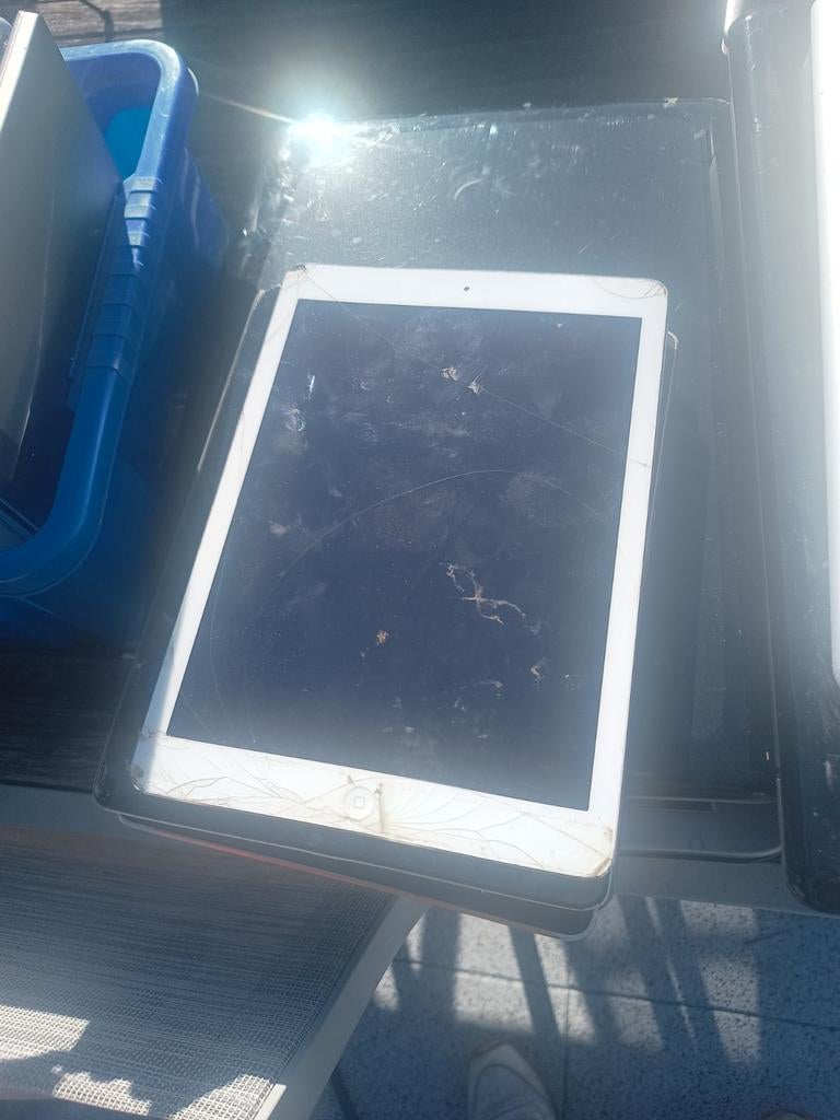Verschillende iPads tablets iMac laptops, Enlèvement