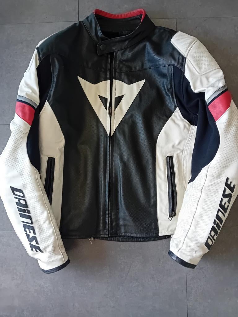 Pantalon de moto et veste de moto en cuir Dainese taille 52, Enlèvement